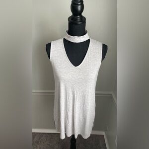 Cupio Gray Chocker V Neck Sleeveless Tunic Blouse Top Size M